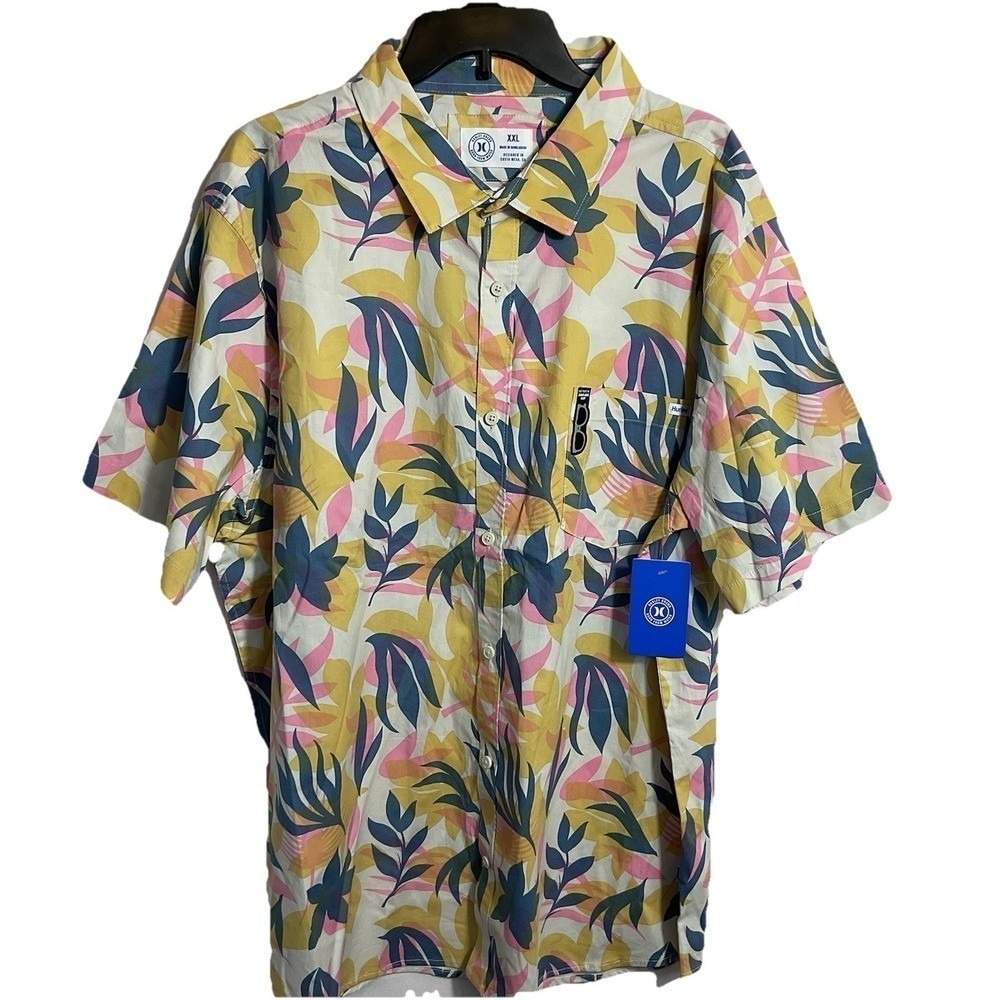 Hurley NWT XXL Hawaiin Stretch Fit Short Sleeve Button Up Tropical Shirt